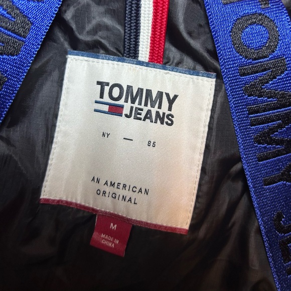 Tommy Hilfiger Puffer Jacket - Picture 4 of 4